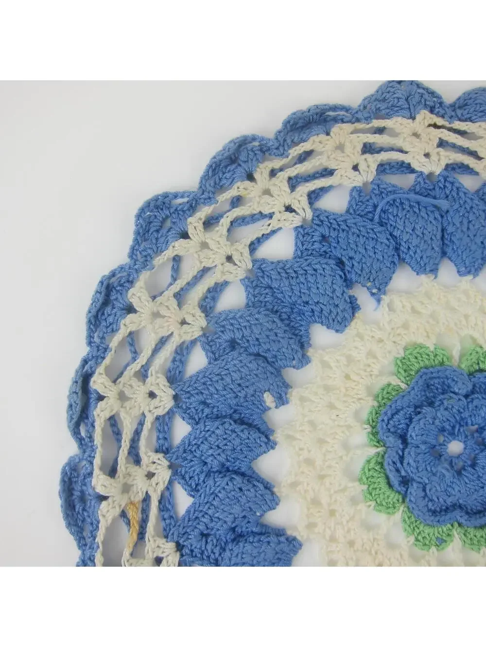 Vintage Rose Hot Plate Doily Blue Flower Cream Green 9.5